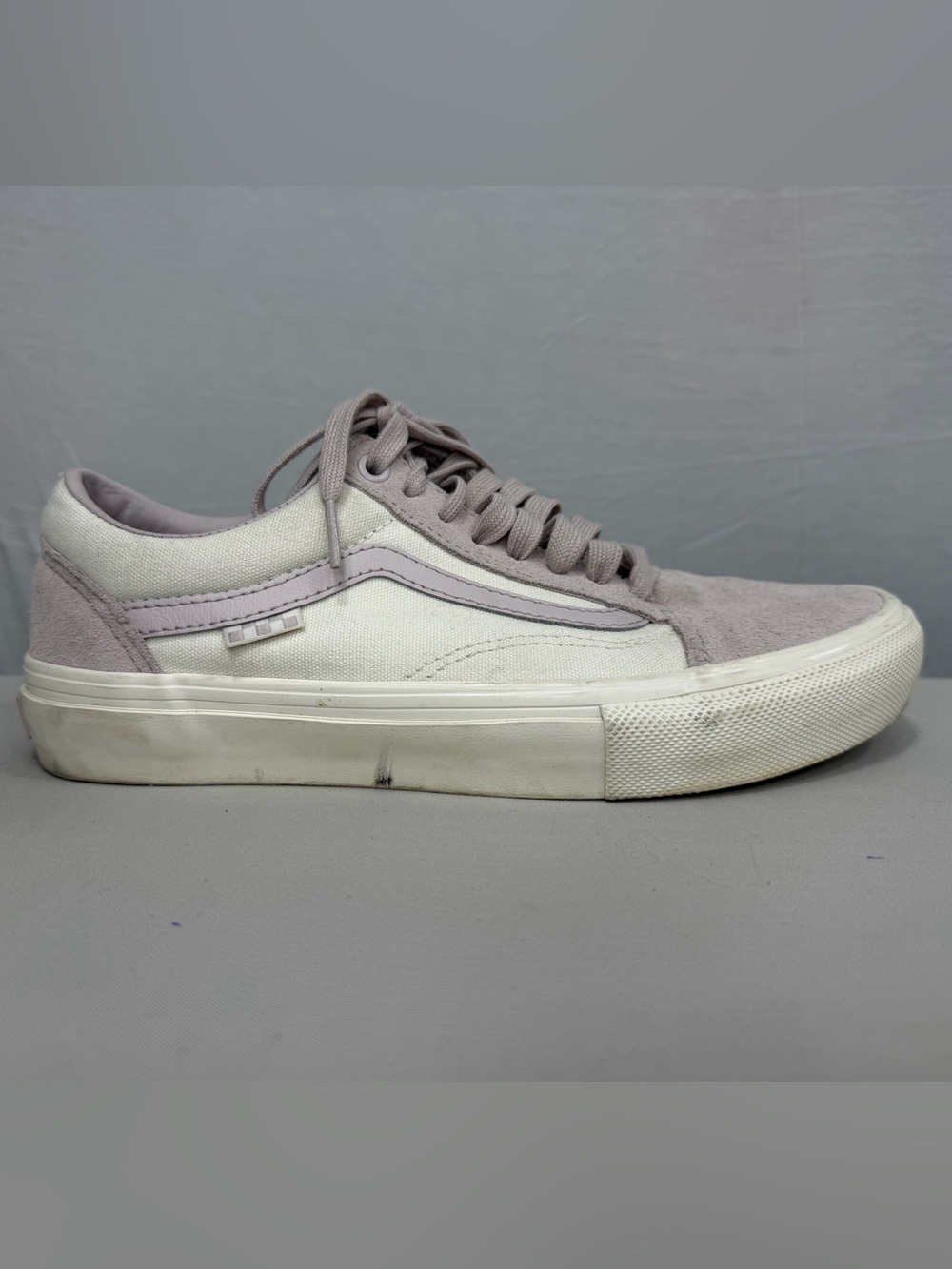 Vans Old Skool Cream & Lavender Low Top Sneakers Men’s 8